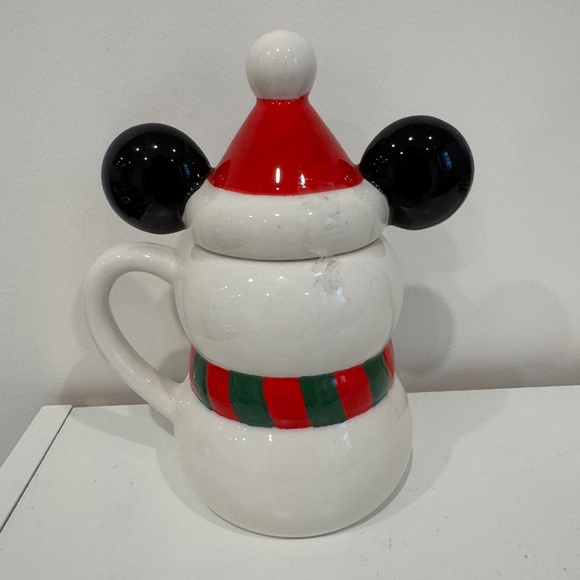 Mickey Mouse Snowman Mug - Picture 2 of 4